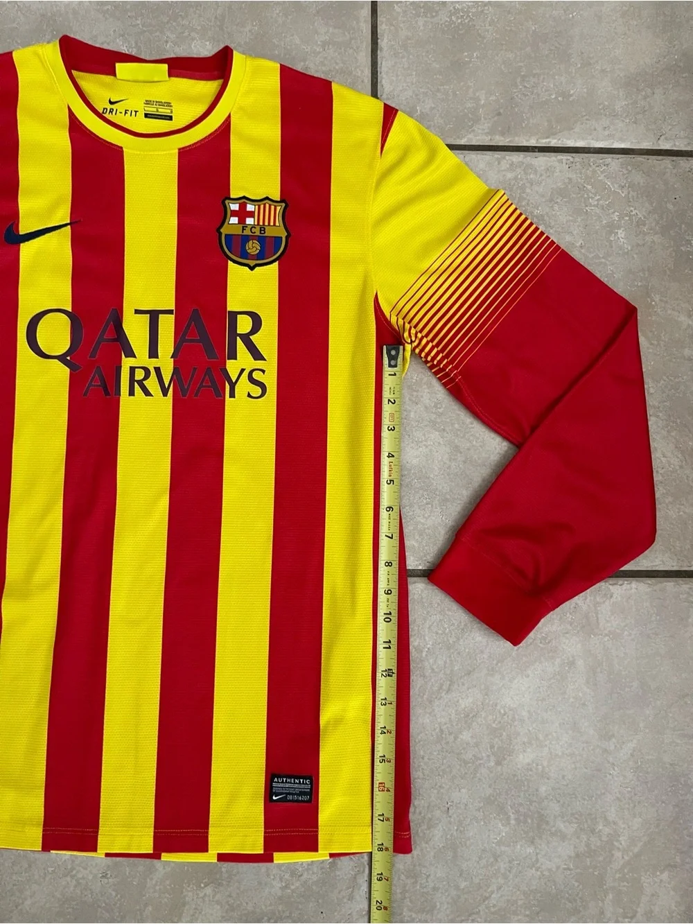 Nike Men’s Long-Sleeve FC Barcelona 2013/14 Neymar Jr #11 Away Shirt, Size L